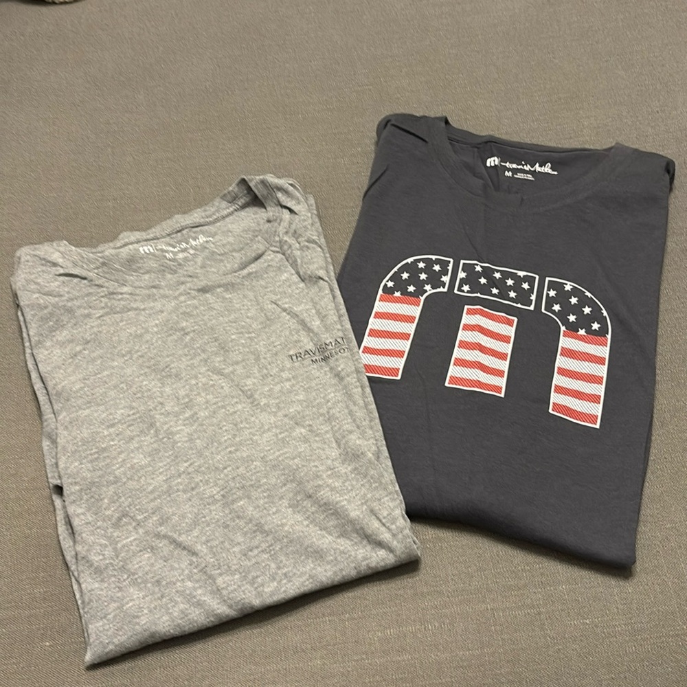 Travis Mathew T-Shirts men’s size medium
